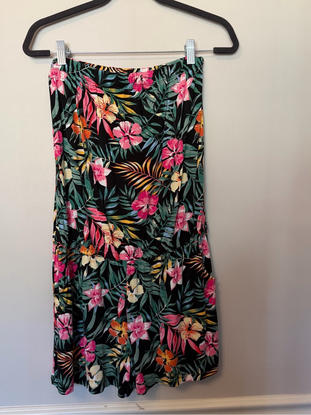 Tropical Floral Black Strapless Romper with pockets size 10